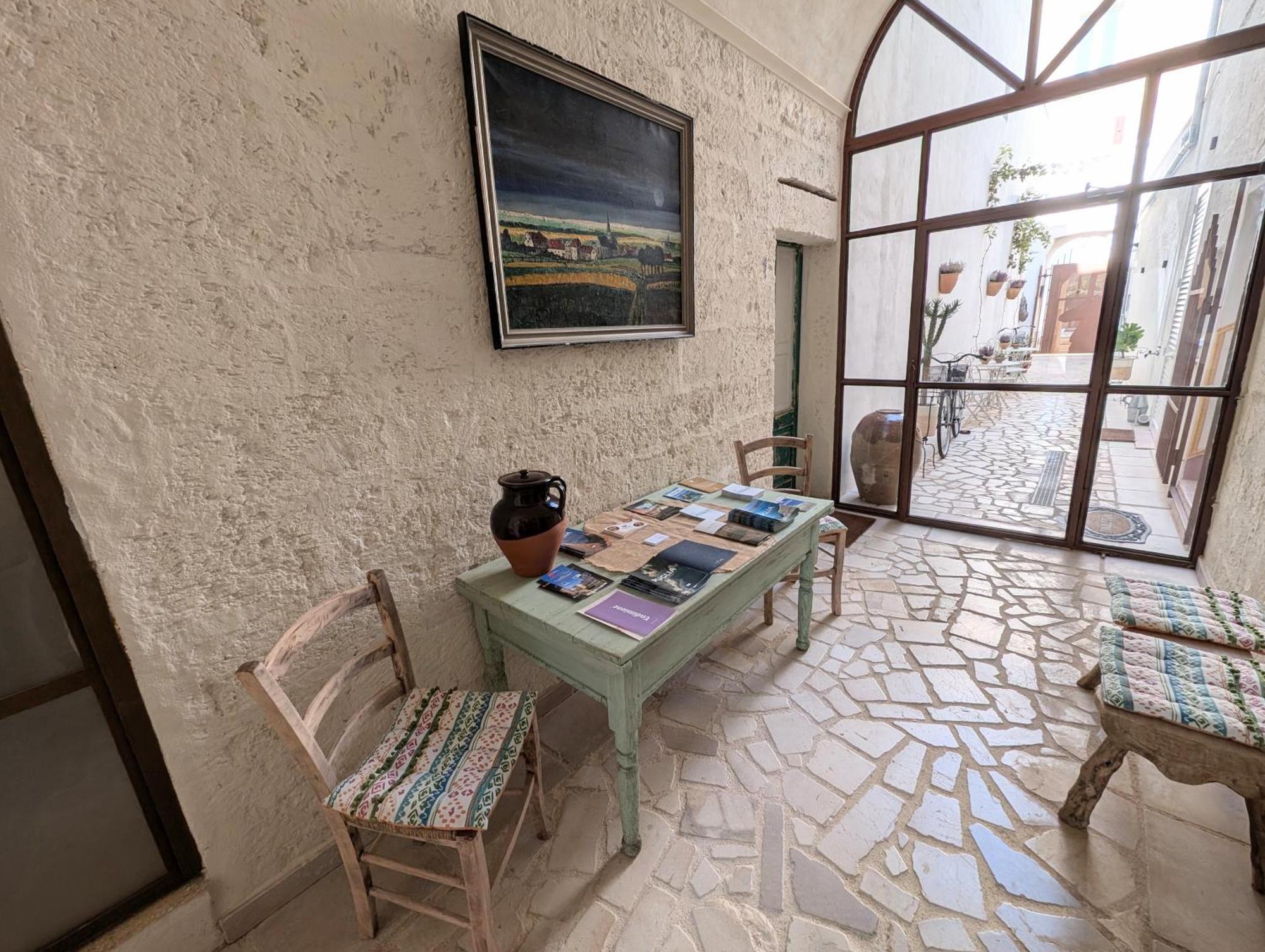 Bed and Breakfast The Art Of Leo Lucugnano Exteriér fotografie